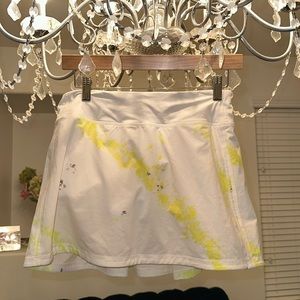 White lululemon tennis/golf skort size 6